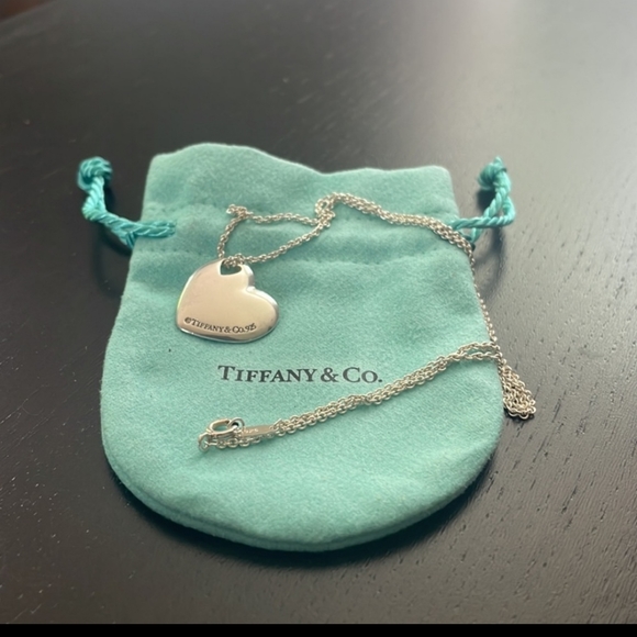 RARE RETIRED!!! Tiffany Luxury Heart 925 Sterling Necklace 💙 - Picture 4 of 5